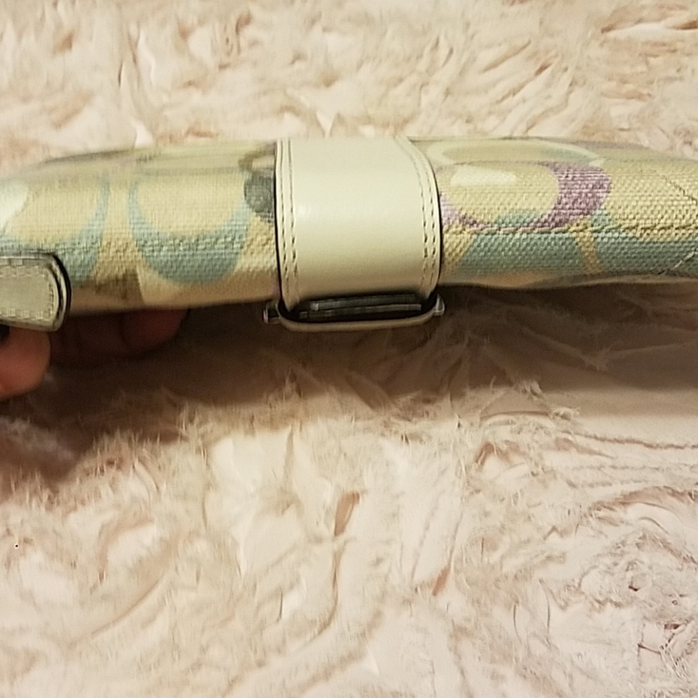 Coach Wallet - Picture 6 of 8